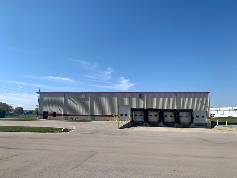 More Photos Of 910 Progress Dr, Richmond Industrial For Lease