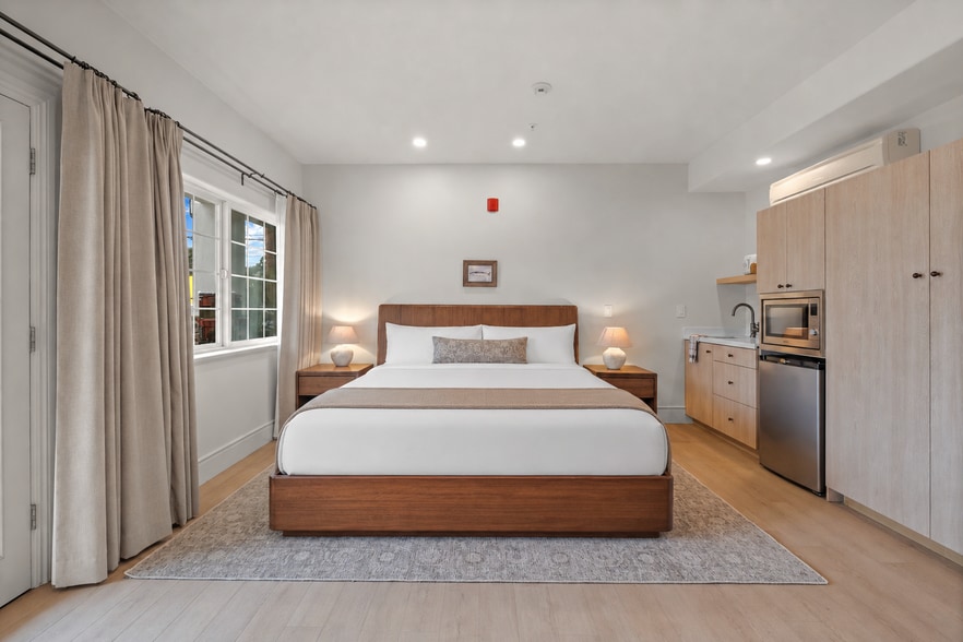 More Photos Of 21305 E Cliff Dr, Santa Cruz Hotel For Sale