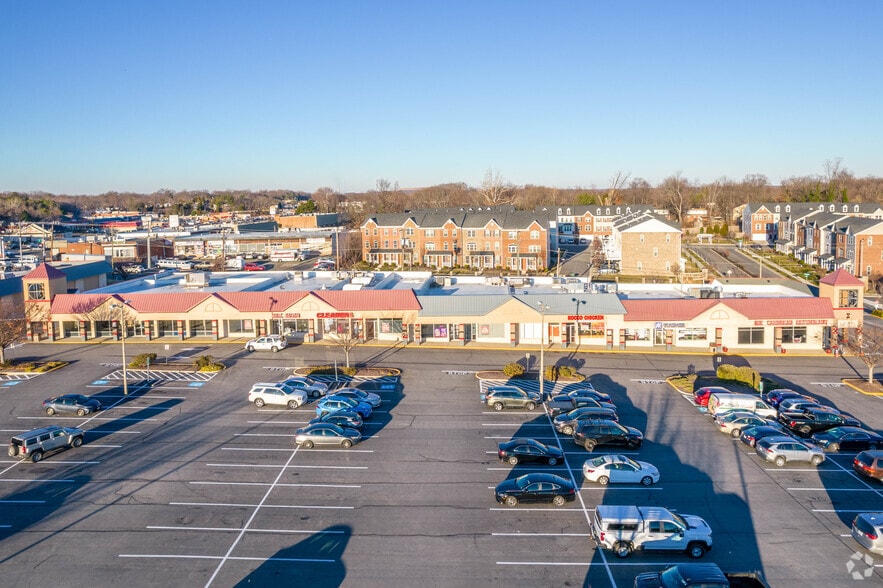 More Photos Of 14551 Jefferson Davis Hwy, Woodbridge Unknown For Lease