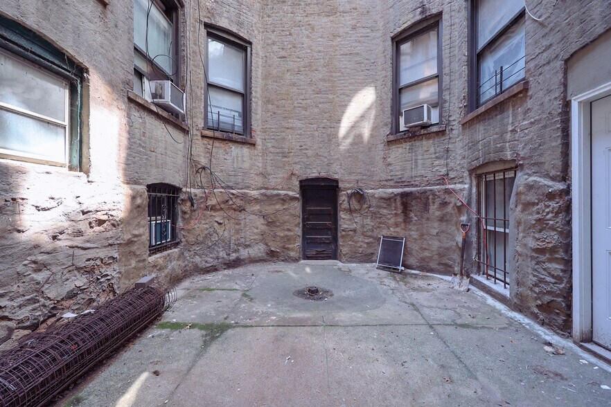 More Photos Of 543 49th St, Brooklyn Apartments For Sale