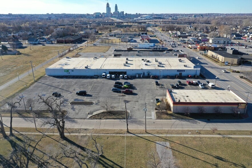 More Photos Of 3415 W Broadway, Council Bluffs General Retail For Lease