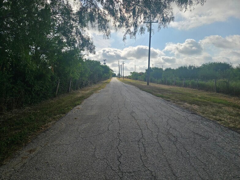 More Photos Of 13699 U.S. 281 Hwy, San Antonio Land For Sale