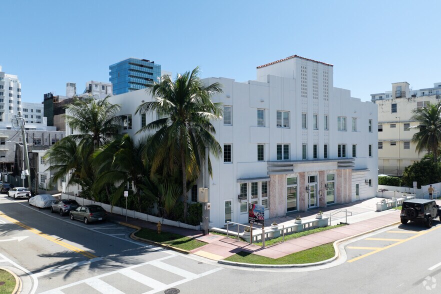 Primary Photo Of 3025 Indian Creek Dr, Miami Beach Multifamily For Sale