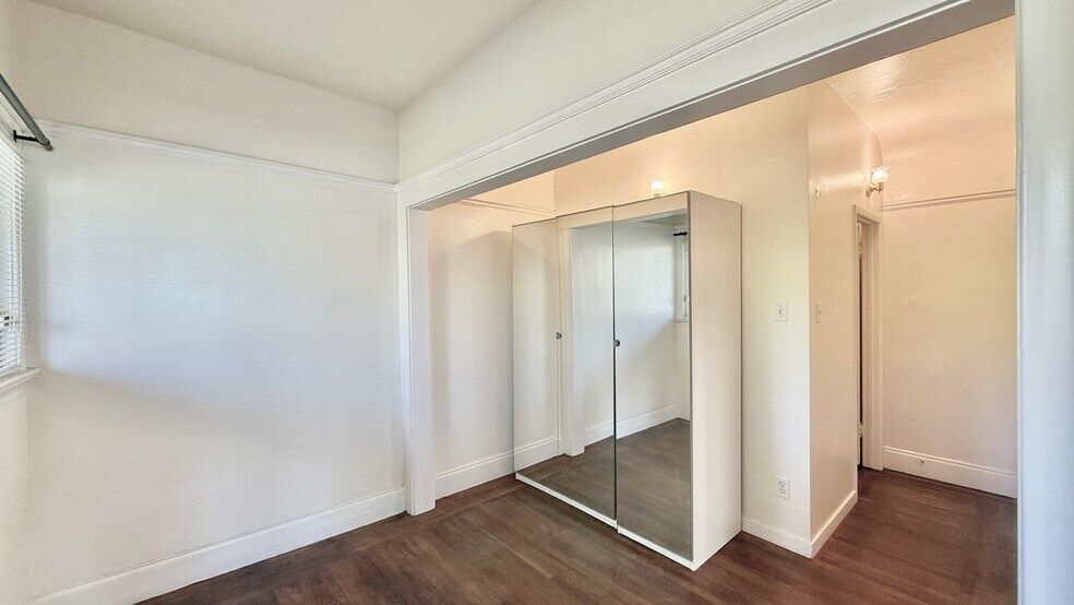 More Photos Of 6446-6452 Colby St, Oakland Apartments For Sale