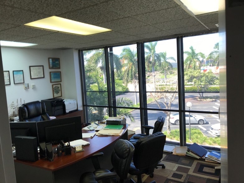 More Photos Of 700 E Dania Bch Blvd, Dania Office For Lease
