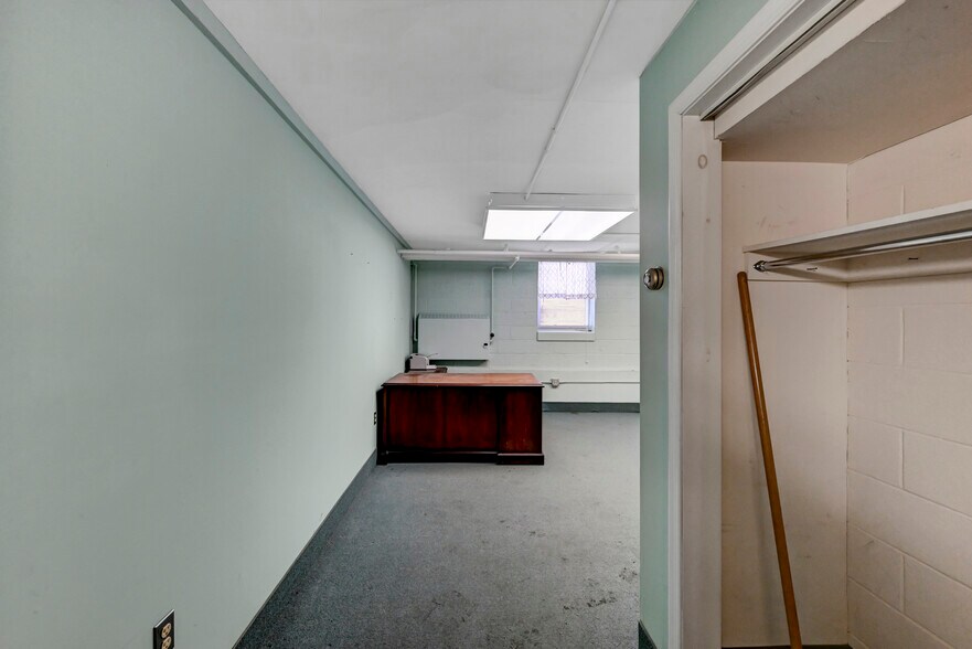 More Photos Of 301 Delaware Ave, Olyphant Office For Sale