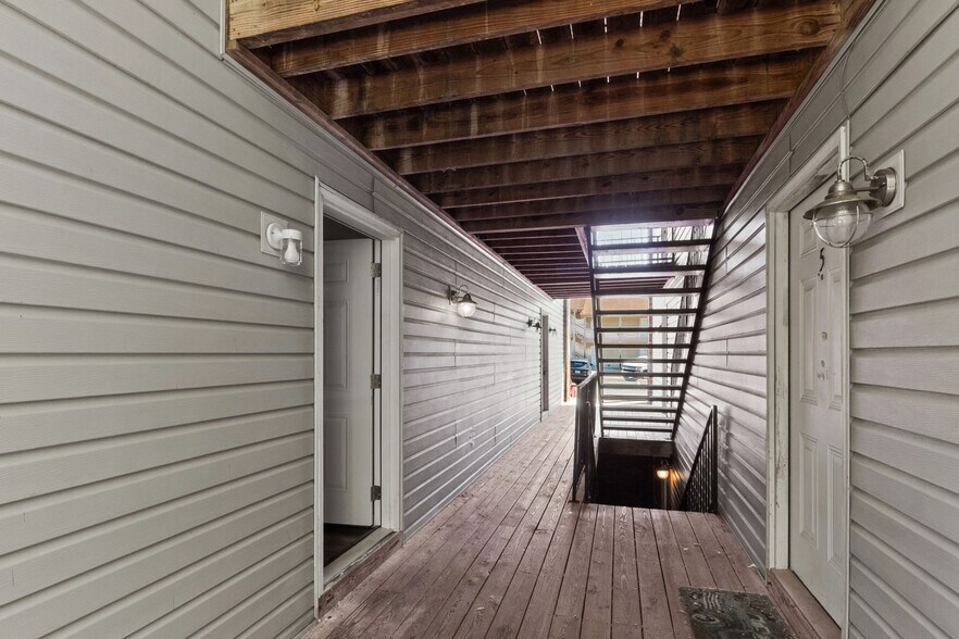 More Photos Of 155 Jack Miller Blvd, Clarksville Apartments For Sale