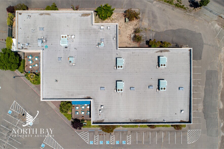 More Photos Of 991 Gordon Ln, Santa Rosa Casino For Lease