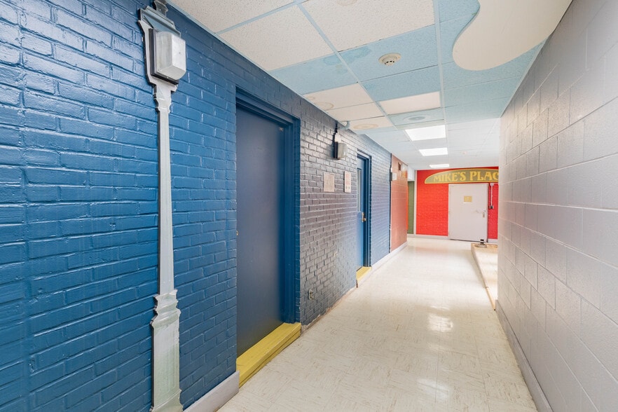 More Photos Of 6902 Chicago Rd, Warren Schools For Sale