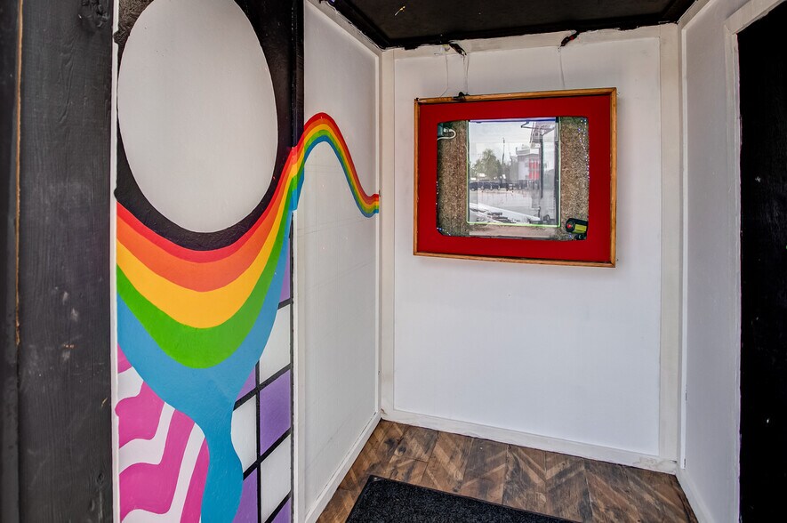 More Photos Of 220 N Old Route 66, Litchfield Restaurant For Sale