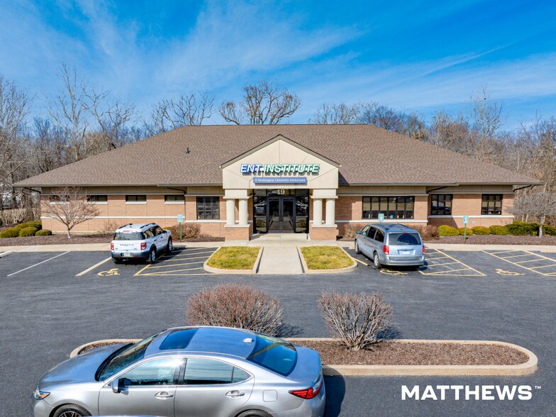 Primary Photo Of 19 Wolf Creek Dr, Swansea Medical For Sale