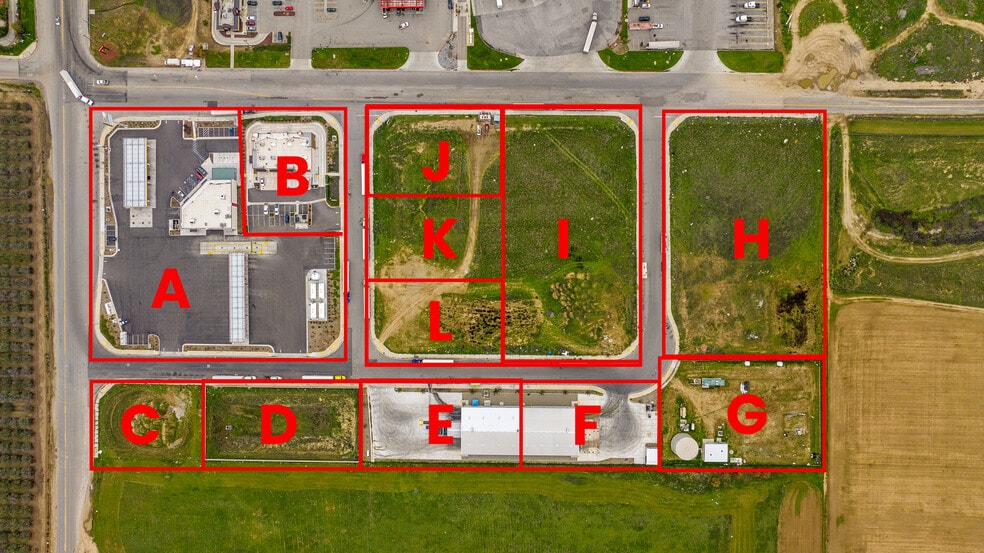 More Photos Of 17083 Riviera St, Bakersfield General Retail For Sale
