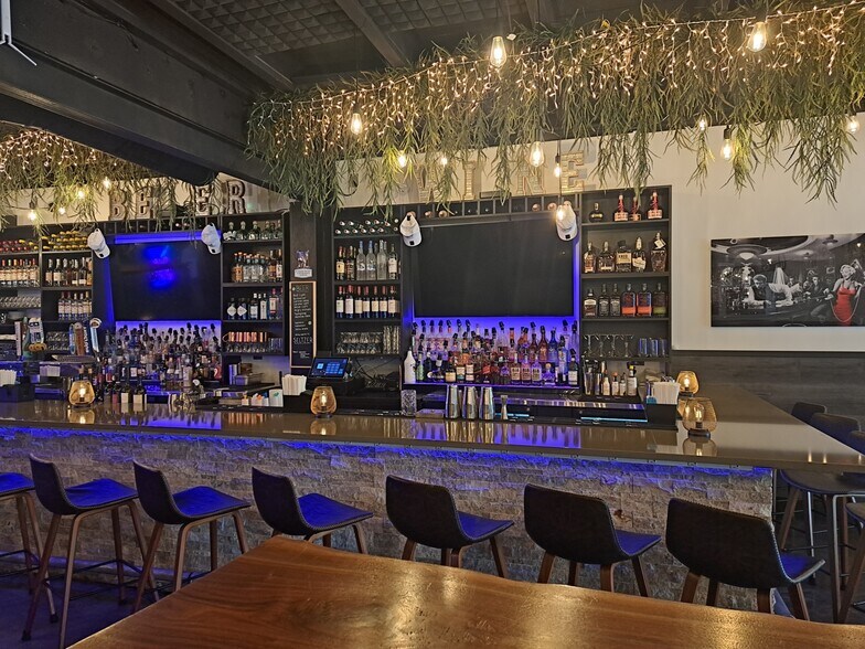 More Photos Of 1959-3310 NE Jensen Beach Blvd, Jensen Beach Storefront Retail Office For Sale