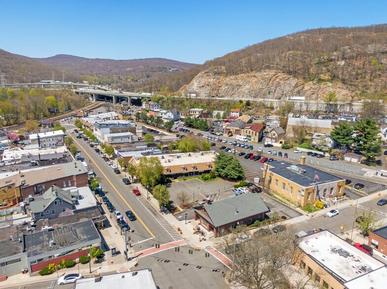 More Photos Of 50 Lafayette Ave, Suffern Freestanding For Lease