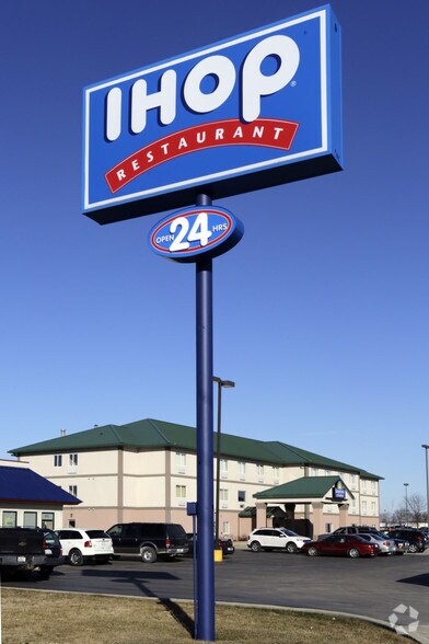 More Photos Of 60 Hampton St, Morris Restaurant For Sale