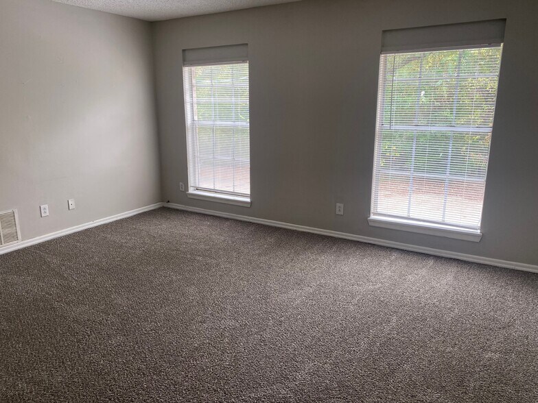 More Photos Of 511 Blake St, Texarkana Apartments For Sale