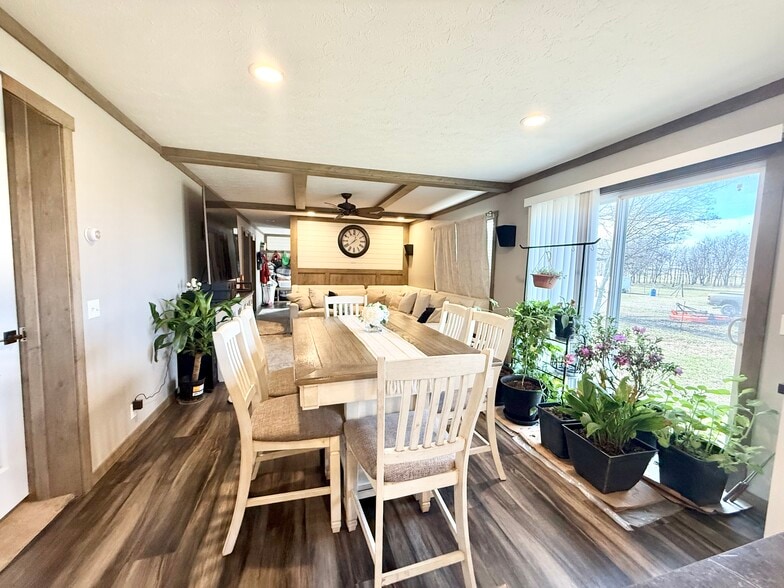 More Photos Of 426550 E 250 Rd, Chelsea Specialty For Sale