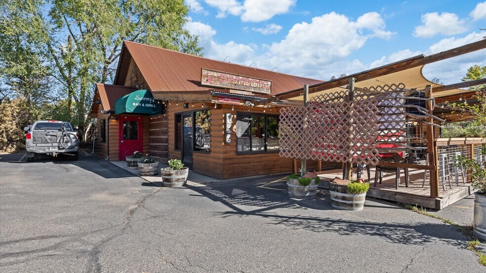 More Photos Of 412 Park Ave, Rifle Restaurant For Sale