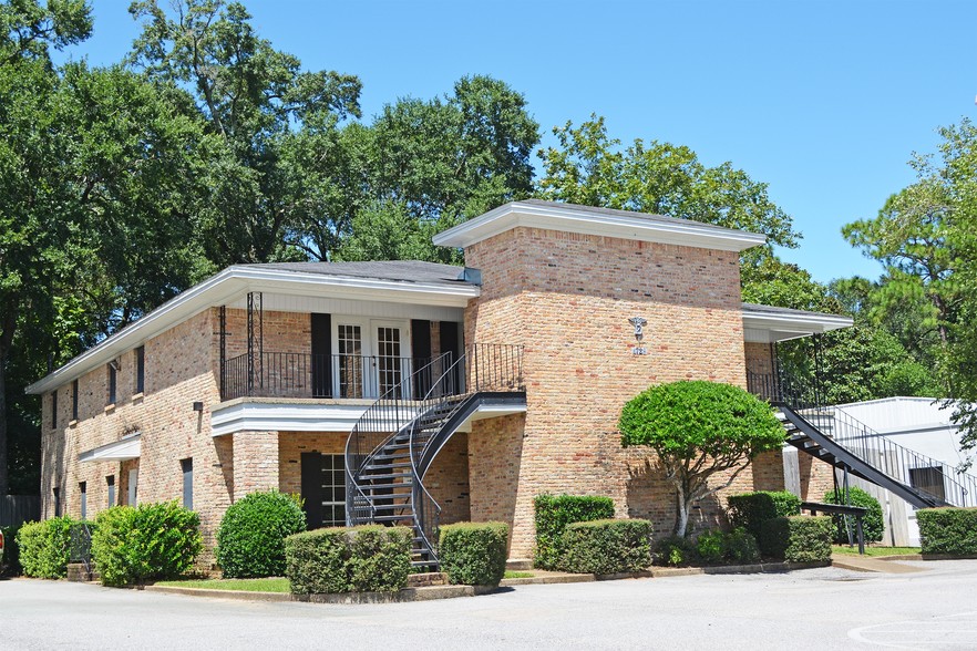 Primary Photo Of 4728 Airport Blvd, Mobile Medical For Lease