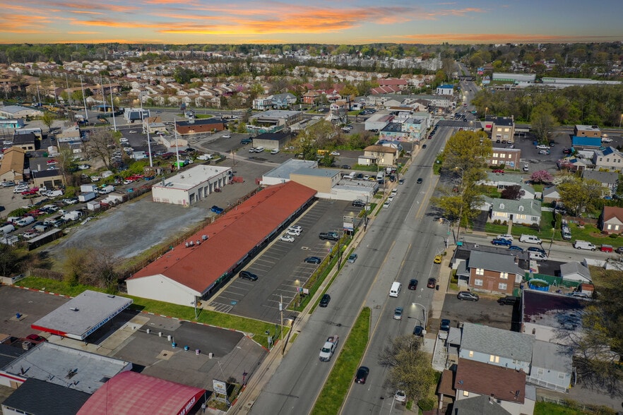 More Photos Of 1900 Grant Ave, Philadelphia Storefront For Lease