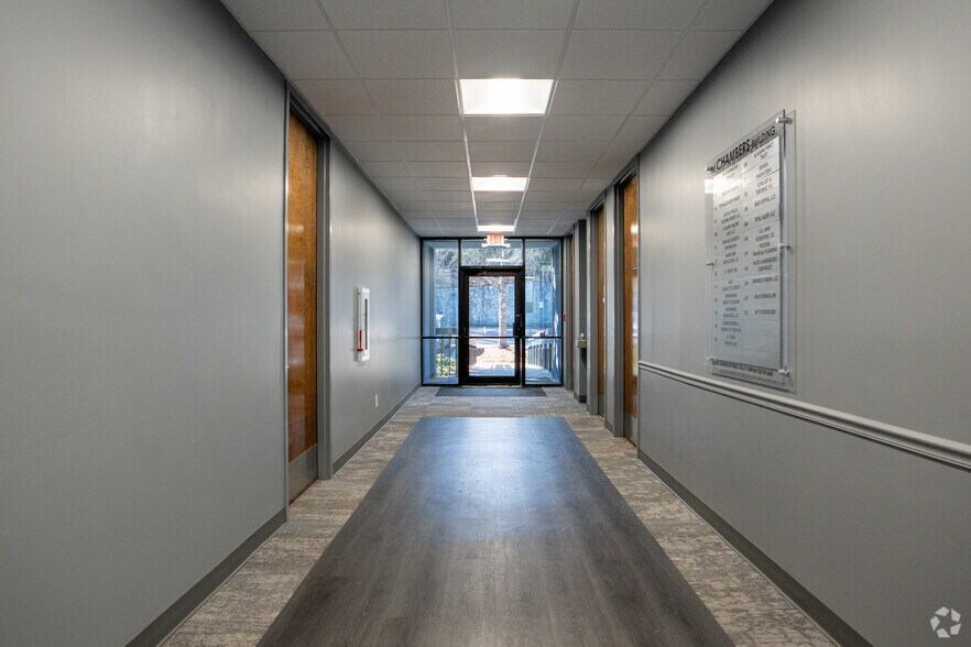 More Photos Of 100 Centerview Dr, Birmingham Office For Lease