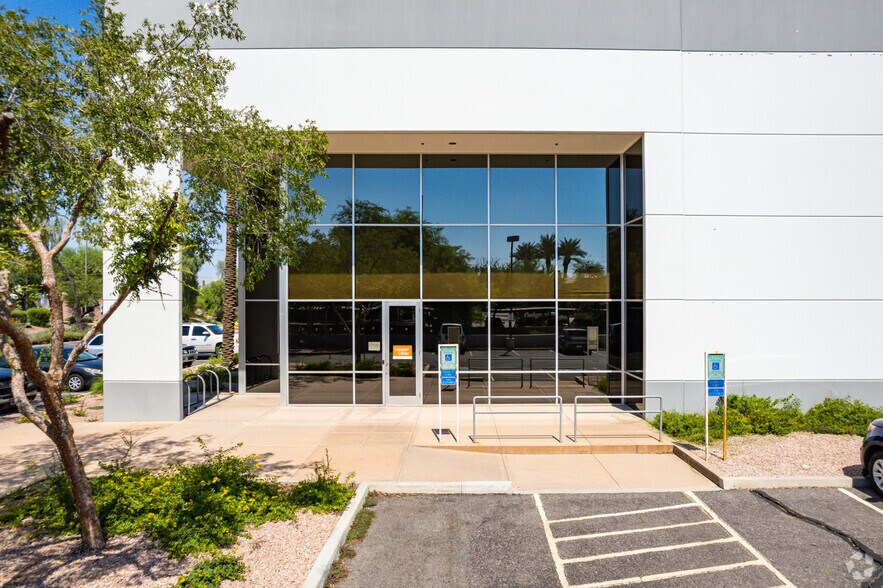 More Photos Of 7419 S Roosevelt St, Tempe Warehouse For Lease