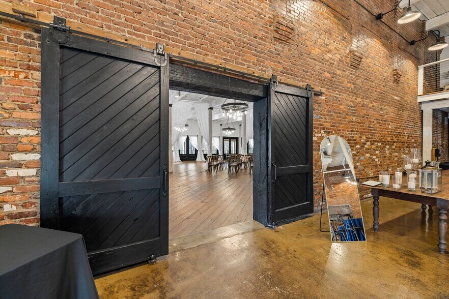 More Photos Of 600 S Broad St, Monroe Manufacturing For Lease