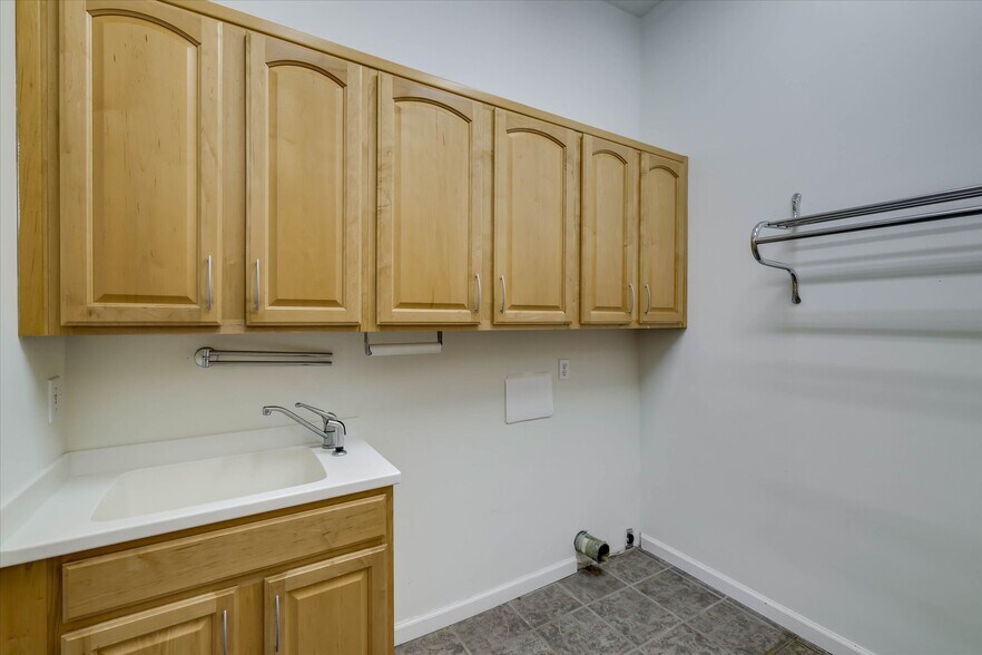 More Photos Of 150 Fairfield St SE, Aiken Storefront Retail Office For Sale