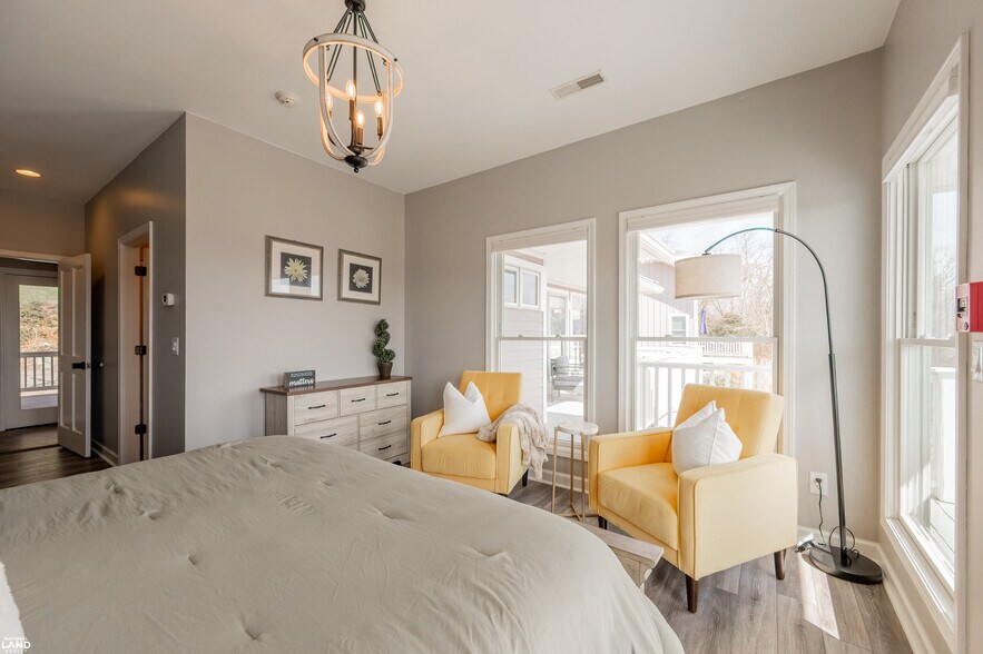 More Photos Of 125 River Ridge Dr, Pearisburg Hospitality For Sale