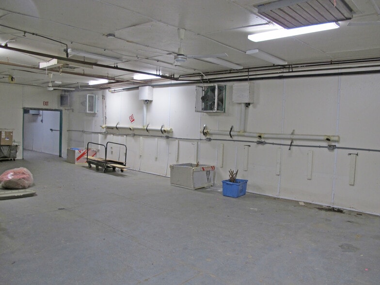 More Photos Of 150 China Rd, Winslow Warehouse For Sale