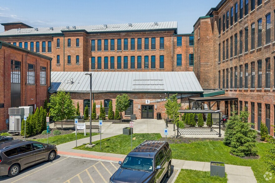 More Photos Of 811-827 Court St, Utica Apartments For Lease