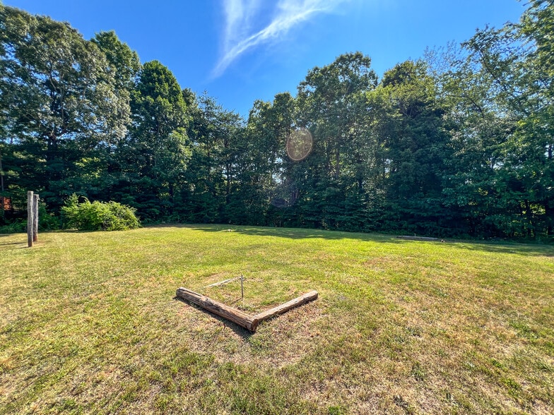 More Photos Of 144 Nottingham Dr, Forest City Apartments For Sale