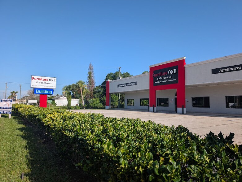 More Photos Of 3800 W New Haven Ave, Melbourne Freestanding For Lease