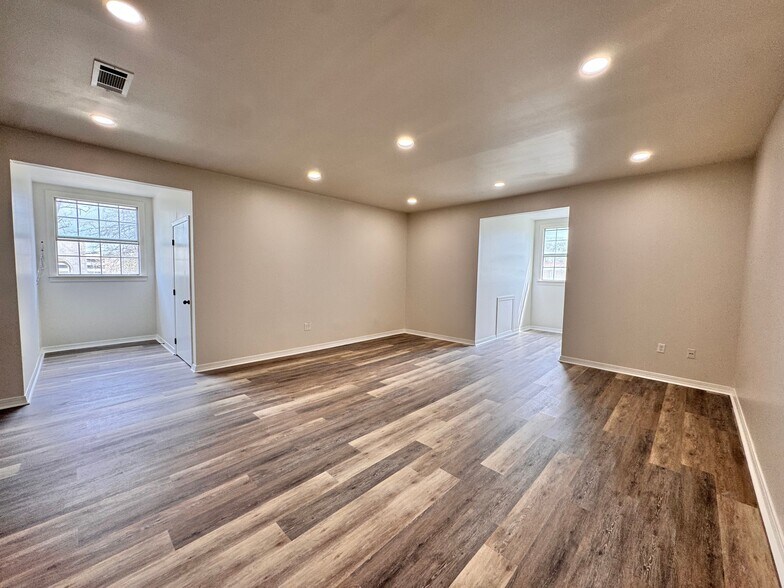 More Photos Of 953 North St, Jackson Medical For Lease