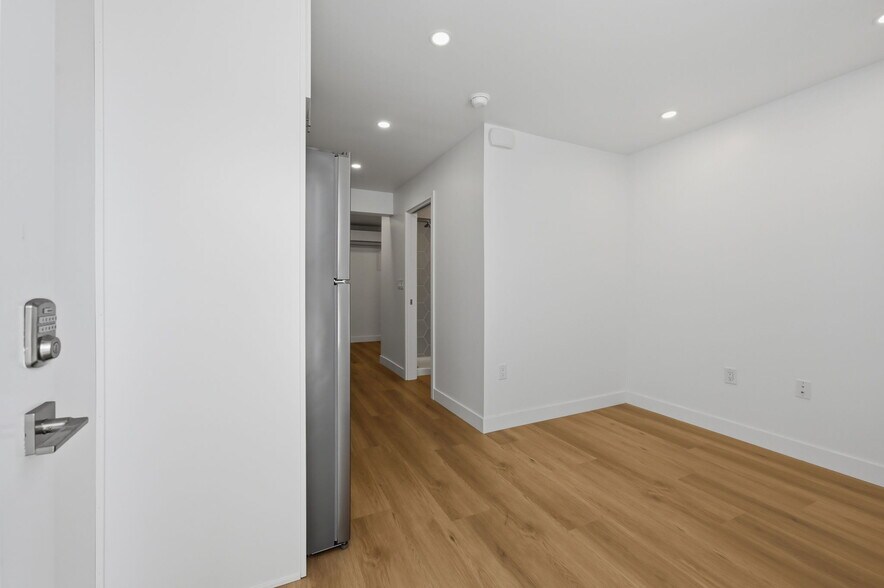 More Photos Of 2005 Highland Ave, National City Apartments For Sale