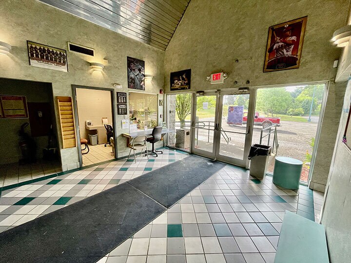 More Photos Of 5617 Portage St NW, North Canton Sports And Entertainment For Sale