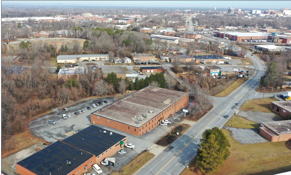 More Photos Of 1920 W Green Dr, High Point Warehouse For Lease