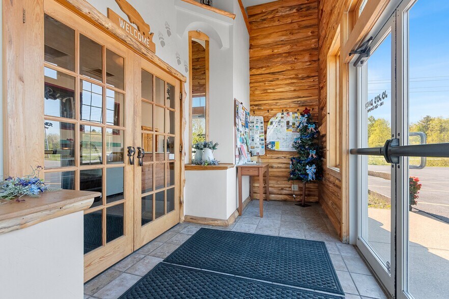 More Photos Of 5774 Duame Rd, Stiles Restaurant For Sale