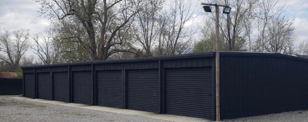 More Photos Of 405 Riverview Dr, Shelbyville Industrial For Sale