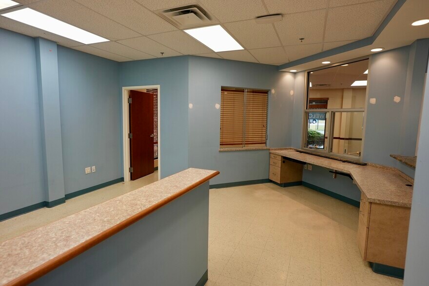 More Photos Of 1340 Belmont St, Brockton Medical For Lease