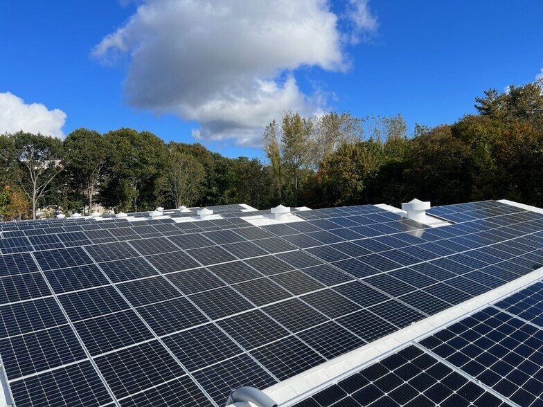 More Photos Of 129 Brookside Ave, West Warwick Manufacturing For Lease