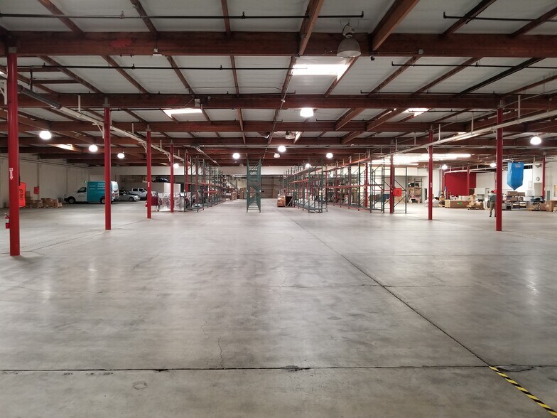 More Photos Of 1755 Rollins Rd, Burlingame Warehouse For Lease