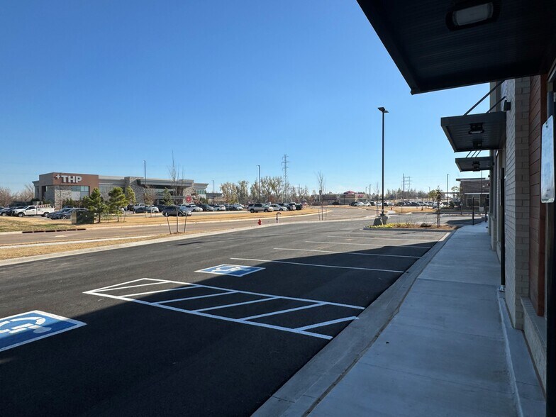 More Photos Of Route 66 Landing, Yukon Unknown For Lease