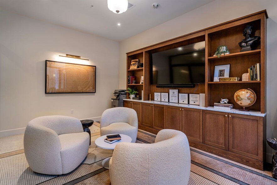 More Photos Of 414 Walnut St, Cincinnati Apartments For Lease