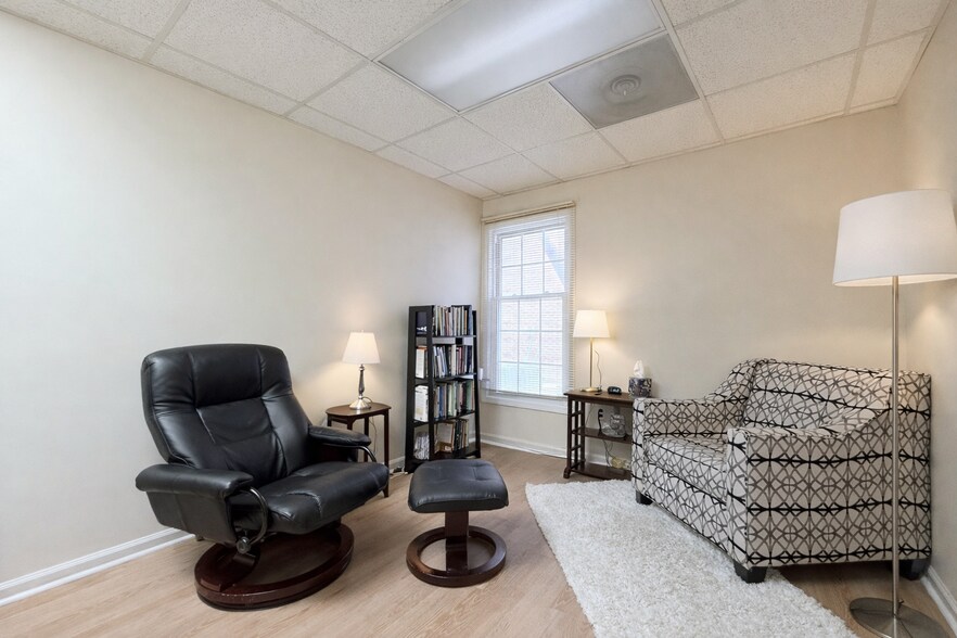 More Photos Of 7 Auer Ct, East Brunswick Office For Lease
