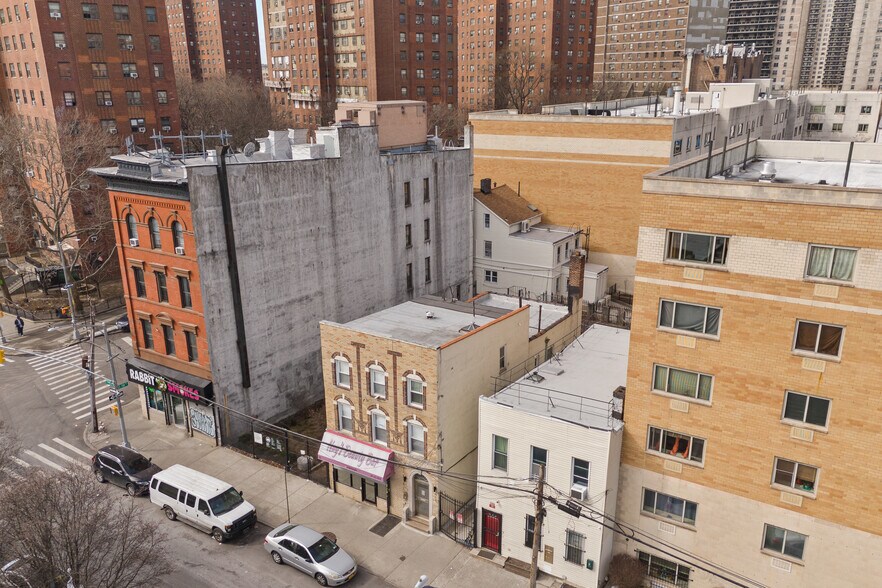 More Photos Of 811 Courtlandt Ave, Bronx Apartments For Sale