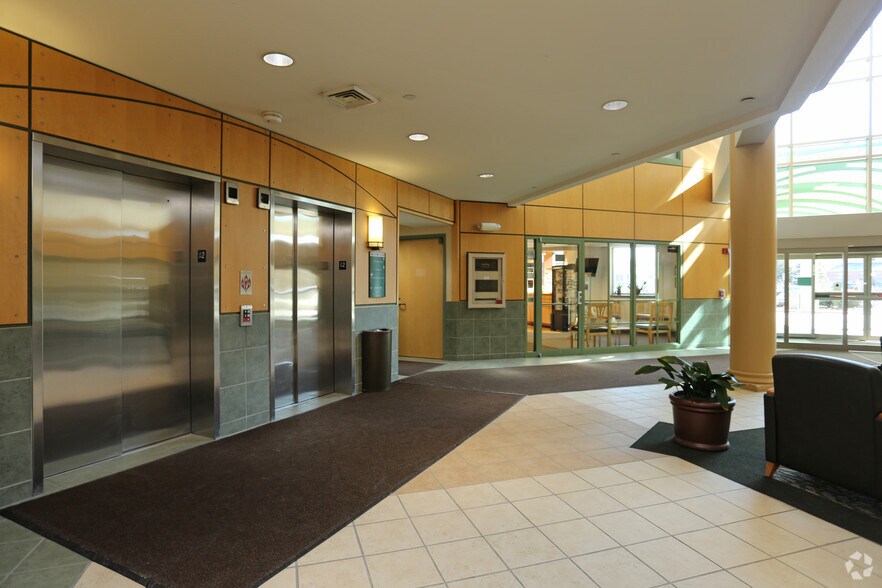 More Photos Of 6770 Dixie Hwy, Village of Clarkston Medical For Lease