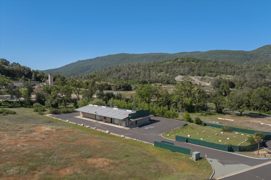 More Photos Of 320 George Reed Dr, San Andreas Manufacturing For Sale