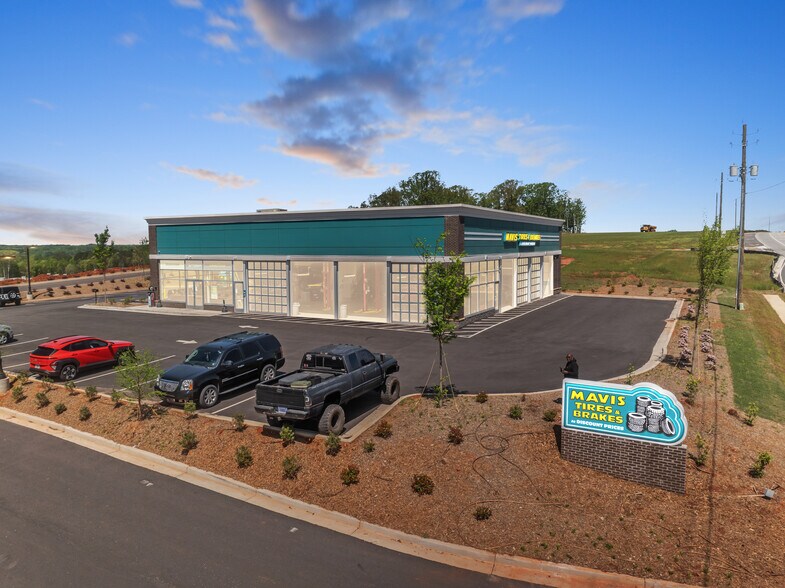 Primary Photo Of 380 Gainesville Hwy, Winder Freestanding For Sale