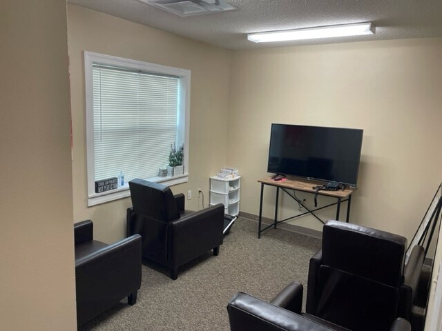 More Photos Of 13910 Fivay Rd, Hudson Medical For Lease